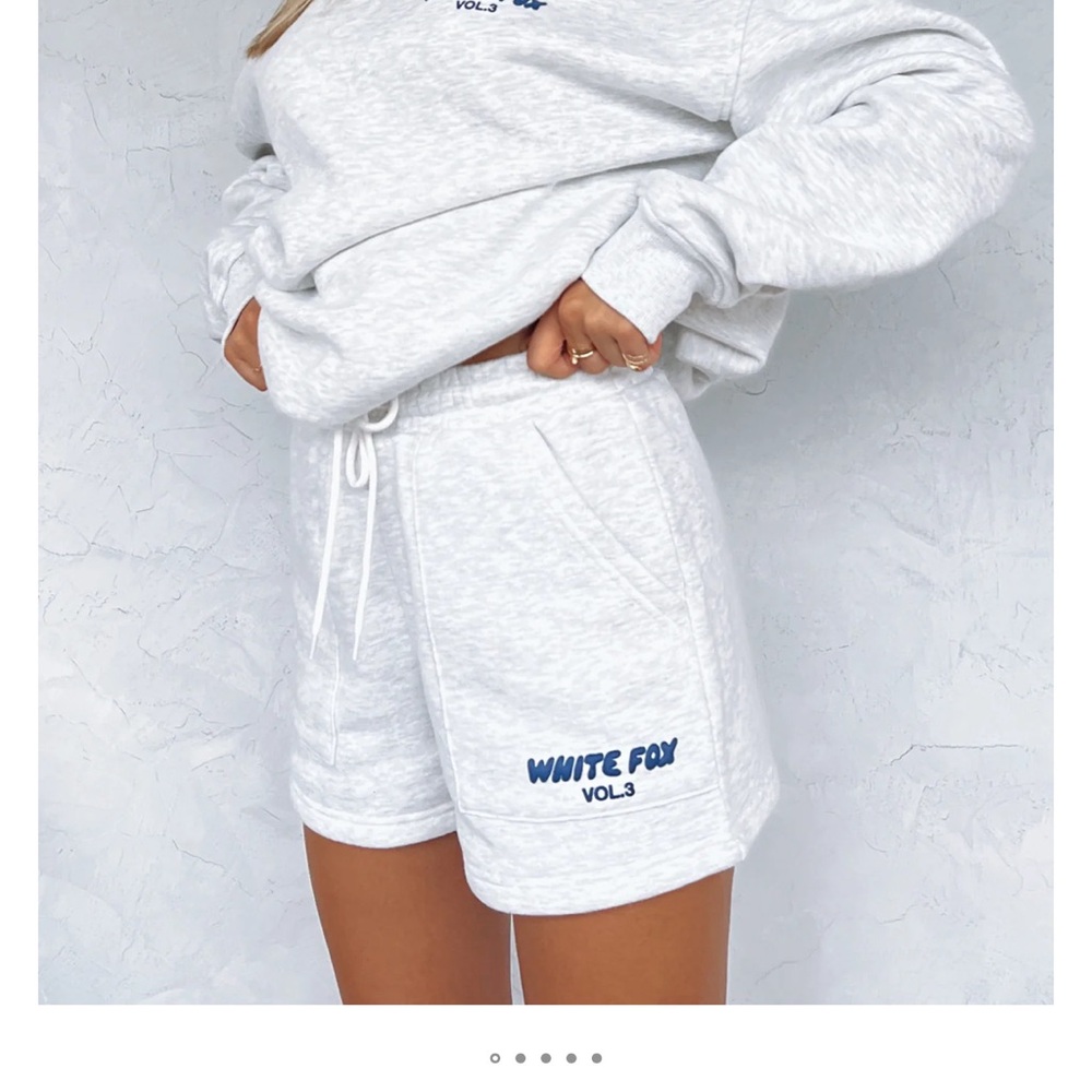 White Fox Vol.3 Gray Sweatshirt and Shorts Set